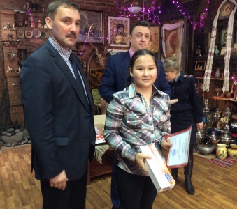 "Полиция спешит на помощь"