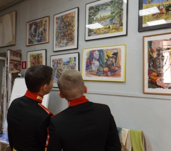 Суворовцы в гостях у юных художников