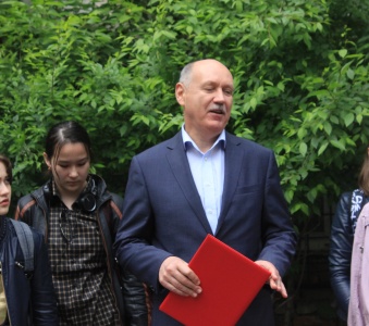 В гостях у юных художников депутат ЗС ПК Александр Костенко